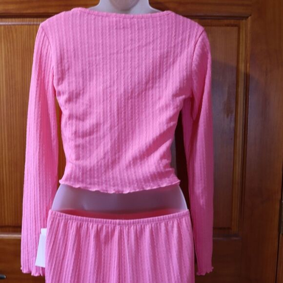 Wild Skye Pink Ribbed Knit  Flare Loungewear Matching Set Med NWT - Picture 9 of 14
